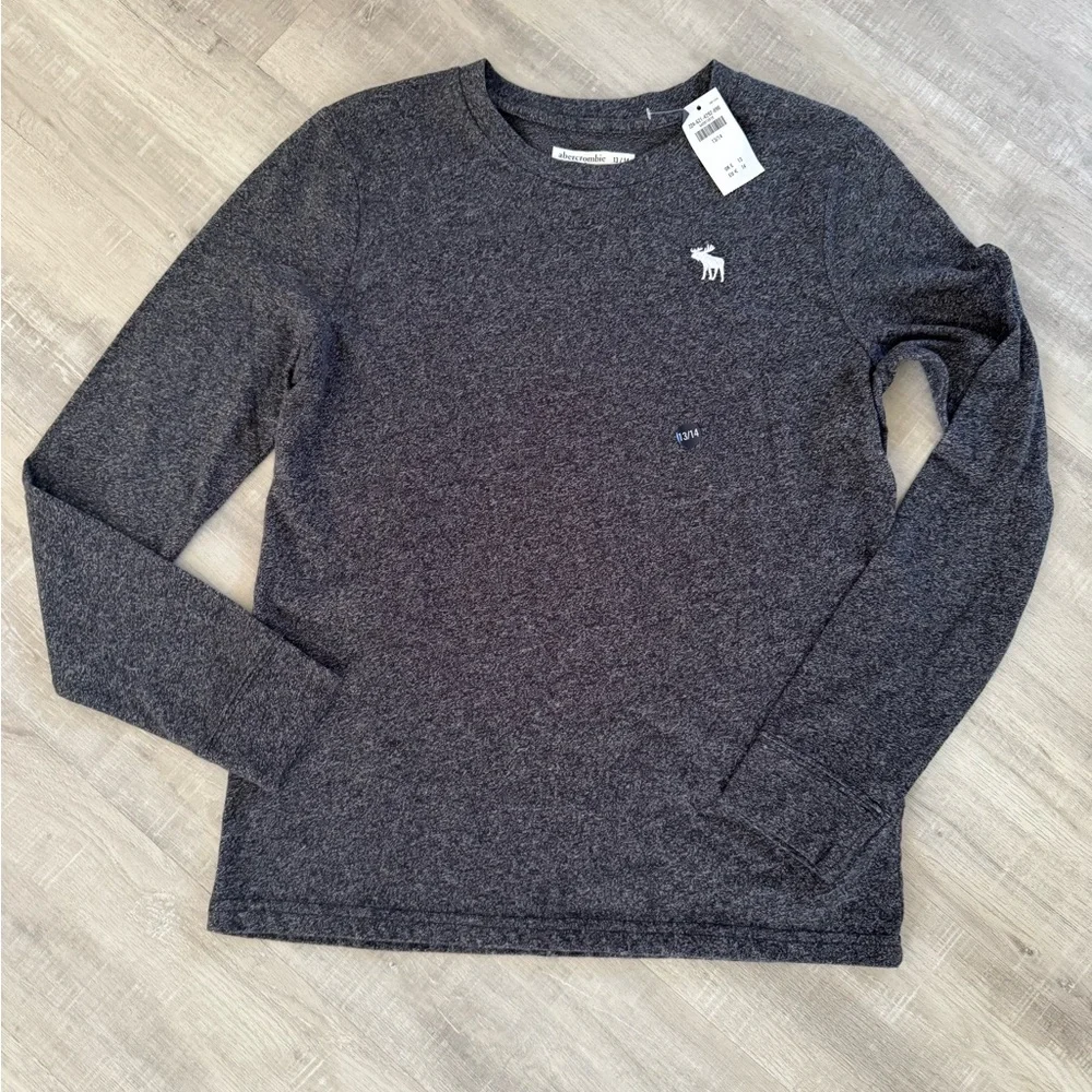 Abercrombie Kids Gray T-Shirt - Picture 1 of 3